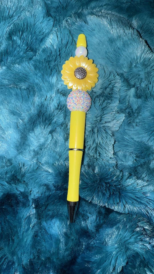 White & Yellow Flower Beaded Pen With Refill